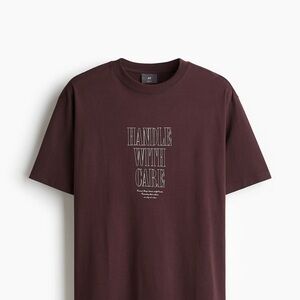 NWT H&M Men’s Plum Loose Fit Graphic Tee